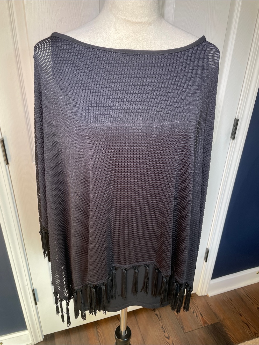 Joseph Ribkoff Black Mesh Poncho Top Sheer Fringe Hem Boat Neck Sz 8